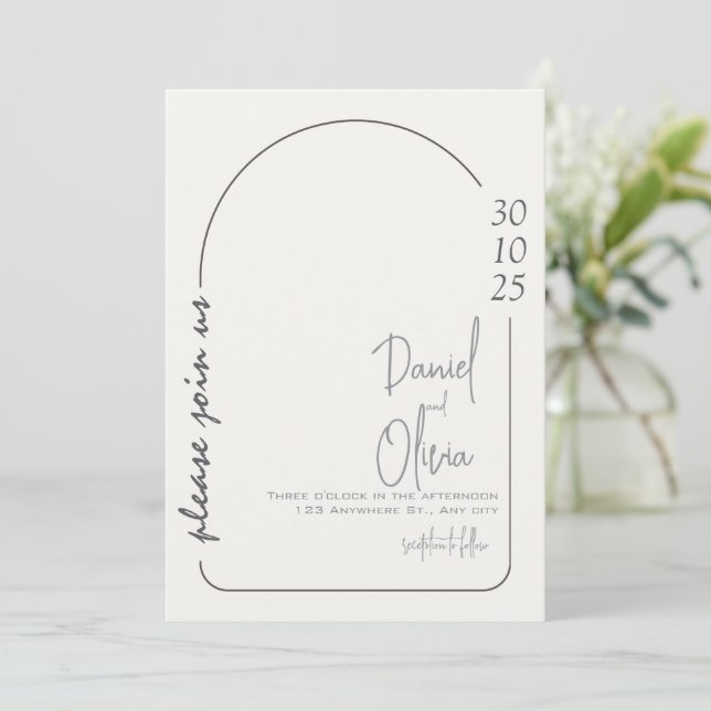 Einfache Hochzeit von Weiß und Braun Einladung (Stehend Vorderseite)