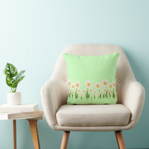 Einfache Hochzeitsfeier mit blühenden Wildblumen Kissen