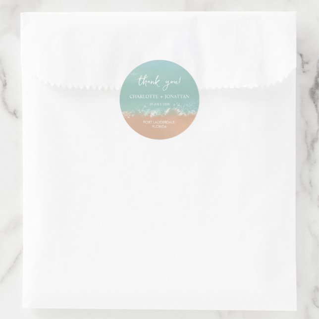 Einfache Hochzeitsliebhaber am Strand Runder Aufkleber (Tasche)