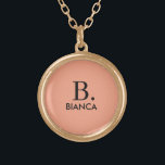 Einfache Korallenrosa-Minimalmonogramm Vergoldete Kette<br><div class="desc">Das schlichte,  rosa,  minimalistische Monogramm-Design der Koralle ist schick und fügt Ihrem Geschenk einen Pop Farbe hinzu. Mit seinem eleganten korallenrosa Design und der Möglichkeit,  es mit Ihrem eigenen Monogramm zu gestalten,  bietet es eine perfekte Mischung aus Einfachheit und Personalisierung für eine stilvolle Persönlichkeit.</div>