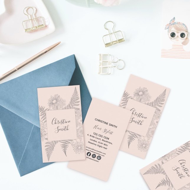 Einfache Linie Gezeichnet Pink Blush Floral Daisy  Visitenkarte (Von Creator hochgeladen)