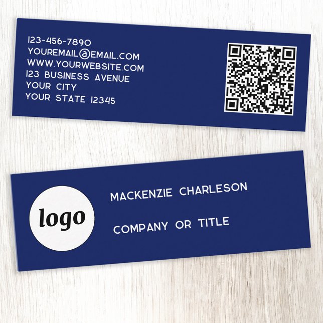Einfache Logos und QR-Code Navy Blue Mini Visitenkarte (Navy blue and white logo, custom text and QR code professional mini business card)