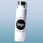 Einfache Logos und Texte Trinkflasche<br><div class="desc">Einfaches Logo und benutzerdefiniertes Textdesign,  um die Markenloyalität zu fördern und Ihr kleines Unternehmen zu fördern. Ersetzen Sie das Logo durch Ihr eigenes,  und ändern oder löschen Sie den oberen und unteren Text,  um es anzupassen. Perfekt für Werbezwecke und für Mitarbeiter,  Kunden und Kunden.</div>