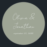Einfache Minimal-Sage Grüne Skriptereihe Runder Aufkleber<br><div class="desc">Einfache Minimale Größe Grün Skript Hochzeit klassischen Rundsticker</div>