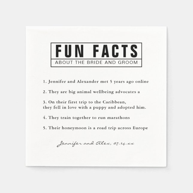 Einfache minimale Bride & Groom Fun Fakten Rosa Pa Serviette (Vorderseite)