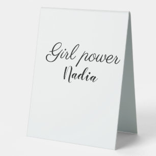 einfache minimale Mädchenpower Name-Text Bild Gesc Tischaufsteller
