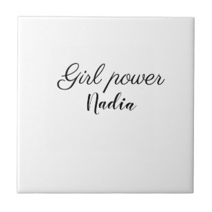einfache minimale Mädchenpower-Name-Textbild Gesch Fliese