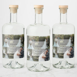 Einfache minimalistische Collage-Hochzeit für Paar Alkoholflaschenetikett