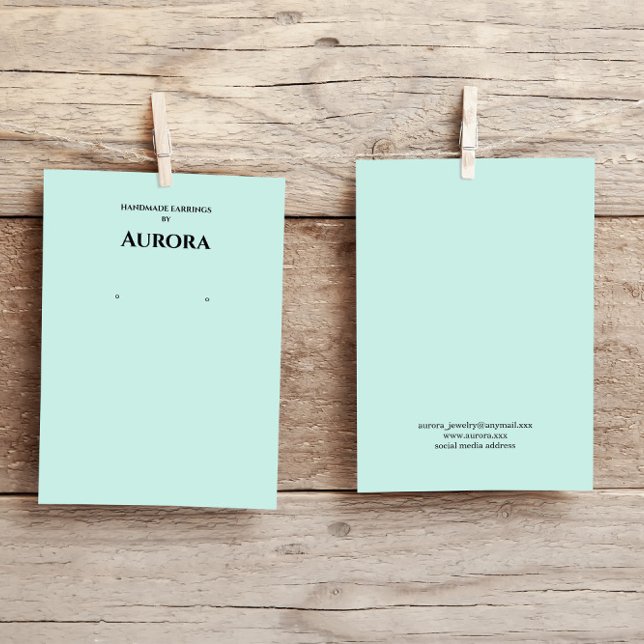 Einfache Minimalistische Darstellung eines grünen  Visitenkarte (Von Creator hochgeladen)