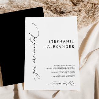 Einfache Minimalistische Hochzeit in Schwarz und W Einladung