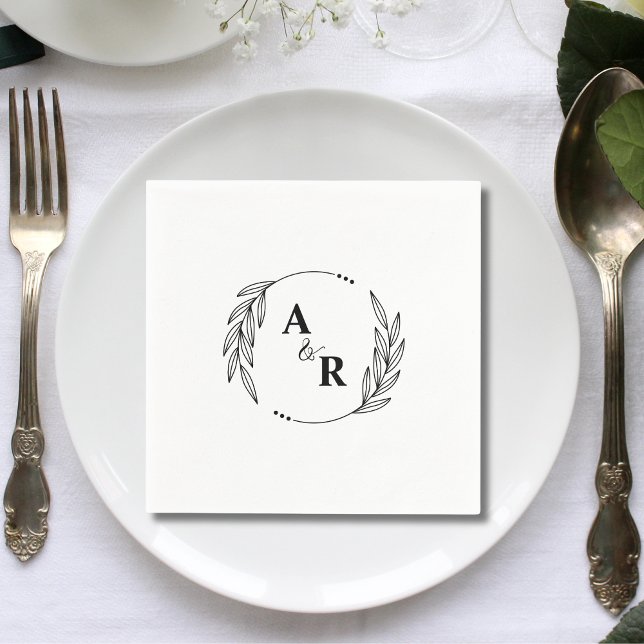Einfache Minimalistische Leaf Couple Initials Hoch Serviette (Simple minimalist leaf couple initials wedding napkins add fresh natural elegance to receptions.)