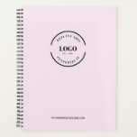 Einfache, Minimalistische Logo-Markenbezeichnung i Planer<br><div class="desc">Erhöhen Sie die Organisation und das Branding mit unserem Minimalistischen Logo-Markenplaner "Simple Pink Custom Logo": Ein stilvoller und funktionaler Keepake für Ihr wertvolles Netzwerk. Unser vielseitiger, leicht rosa Minimalistischer Logo-Markenplaner - eine harmonische Mischung aus praktischer und markenspezifischer Funktionalität, die Stil und Organisation nahtlos integriert. Dieser Planer wurde entwickelt, um die...</div>