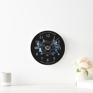 Einfache Minimalistische Logo- und Textwerbung Runde Wanduhr