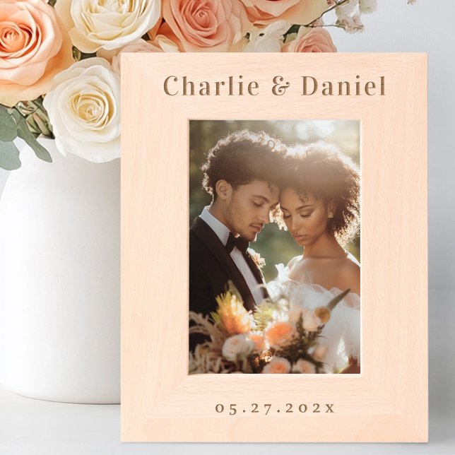 Einfache minimalistische Namen Ehepaare Hochzeitsd Geätzte Rahmen (Simple minimalist couple's names wedding date etched frames)