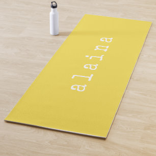 Einfache Minimalistische Namensgestaltung gelb Yogamatte