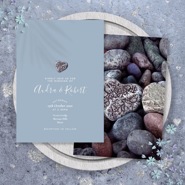 Einfache Minimalistische Pebble-Herz-Hochzeit Einladung (Simple Minimalist Pebble Heart Script Wedding Invitation)