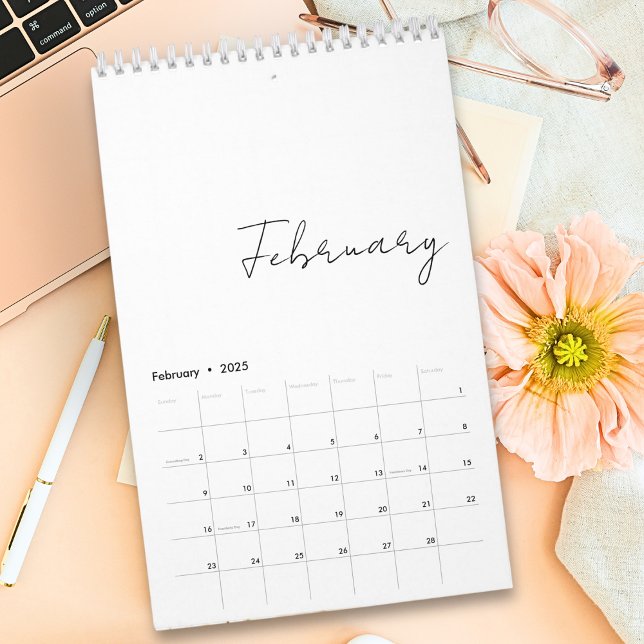 Einfache Minimalistische Schreibmonate Kalender (Von Creator hochgeladen)