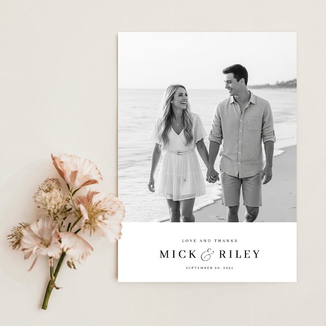 Einfache Minimalistische Typografie-Foto-Hochzeit Dankeskarte (Von Creator hochgeladen)