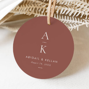 Einfache moderne Creme Brown Monogram Hochzeit Geschenkanhänger