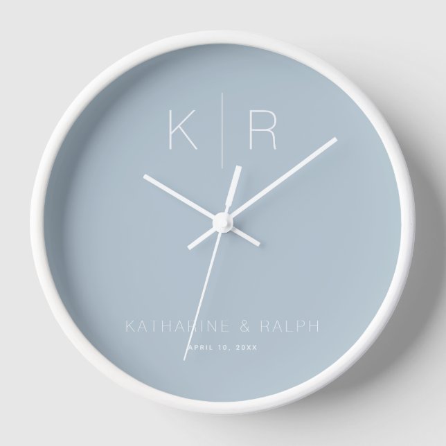 Einfache moderne, dunkelblaue Monogramm-Hochzeituh Uhr (Vorderseite)