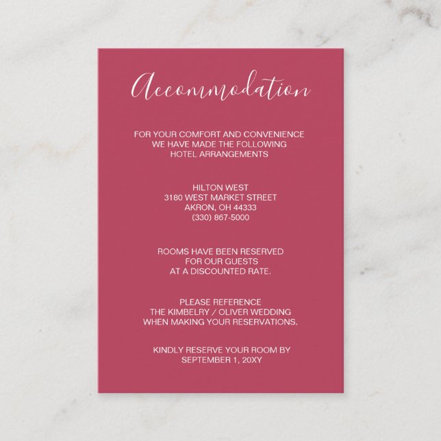 Einfache moderne Minimalistische Magenta-Hochzeit Begleitkarte (Vorderseite)