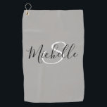 Einfache moderne Monogramm Personalisiert Golfhandtuch<br><div class="desc">This design was created though digital art. It may be personalized in the area provide or customizing by choosing the click to customize further option and changing the name, initials or words. You may also change the text color and style or delete the text for an image only design. Kontakt...</div>