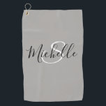 Einfache moderne Monogramm Personalisiert Golfhandtuch<br><div class="desc">This design was created though digital art. It may be personalized in the area provide or customizing by choosing the click to customize further option and changing the name, initials or words. You may also change the text color and style or delete the text for an image only design. Kontakt...</div>