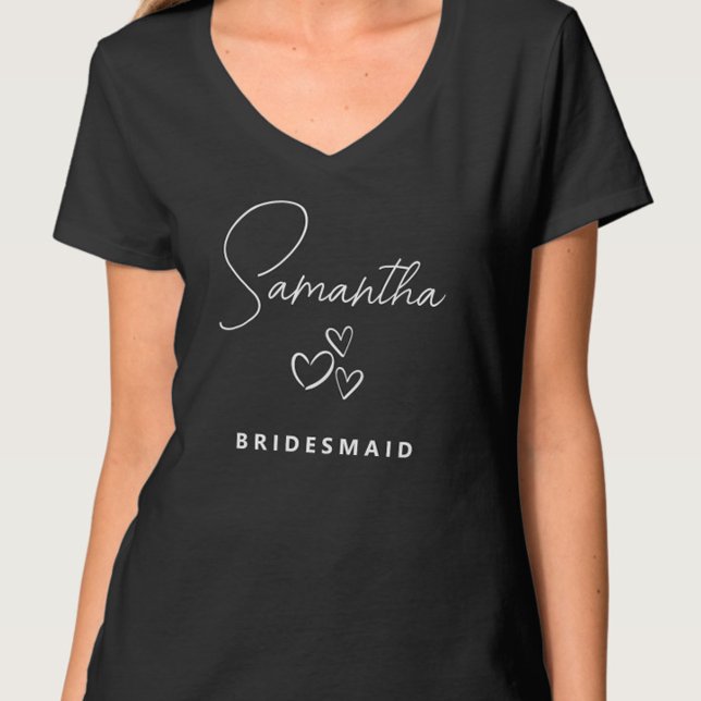 Einfache, moderne Personalisierte Bridesmaid-Initi T-Shirt (Personalized Bridesmaid T shirt with hearts - perfect for a bachelorette or bridesmaid proposal gift)