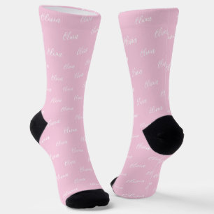 Einfache, moderne, rosafarbene Schrift mit wiederh Socken