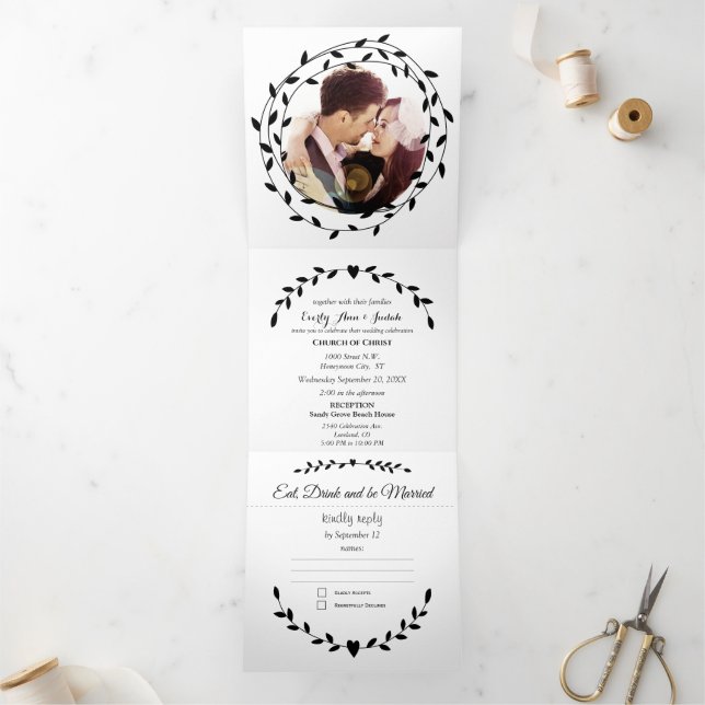 Einfache, moderne Schwarz-Weiß-Hochzeit-Dreifach-E Dreifach Gefaltete Einladung (Innenseite)