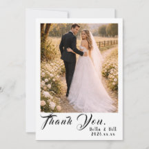 Einfache moderne sportliche Hochzeit eines Paares