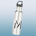 Einfache Monogram Initial Drop Shadow Personalisie Edelstahlflasche<br><div class="desc">Modernes,  einfaches und minimalistisches Drop-Shadow Monogramm Initialtypografie-Design in Monoton Schwarz und Weiß,  das auf Personalisieren geändert werden kann.</div>
