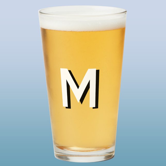 Einfache Monogram Initial Drop Shadow Personalisie Glas (Modern monogram initial drop shadow personalized beer glass)