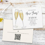 Einfache Neujahrsveranstaltungen im Party Champagn Einladung<br><div class="desc">Dieses Design bietet einen einfachen Silvester-Tag,  Party Champagner-Feier,  QR-Code Facebook-Veranstaltungsseite,  mit URL Social Media-Website online,  einem trendigen stilvollen Goldschmiedetoast,  einem Wasserfarben Champagner Flötengläser,  einem eleganten Kalligraphieskript-Text-Schriftart,  einem skurrilen typografischen Stil-Design,  einem modernen Weihnachtsfeiertag-Glitzer,  einem klassisch Vintagen Retro niedlich vereinfachend</div>