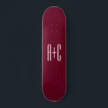 Einfache Paare Initialen | White & Burgund Skateboard<br><div class="desc">Klug,  kühn und modern.</div>