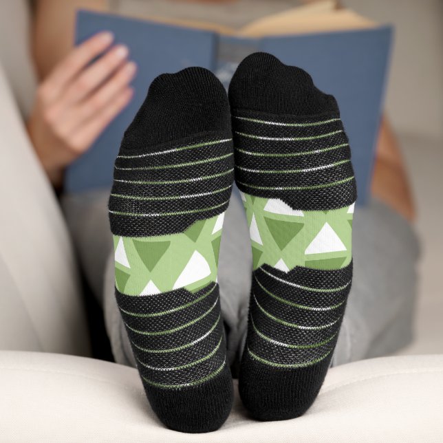 Einfache pastellgrüne geometrische Muster Socken (Unterseite)