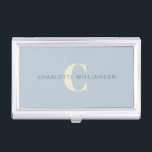 Einfache Personalisierte Monogramm und Name in Bla Visitenkarten Dose<br><div class="desc">Einfaches Personalisiertes Monogramm und Name im Fall Dusty Blue Business Card</div>