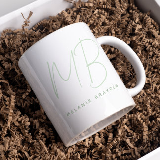 Einfache Sage Grün Minimalistisch zwei Monogrammna Kaffeetasse