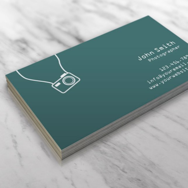 Einfache Schlichte Green Fotograf Business Card Visitenkarte (Von Creator hochgeladen)