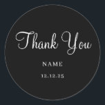Einfache Schwarz Moderne Minimalistisch Wedding Cl Runder Aufkleber<br><div class="desc">Einfach schwarz Elegant Moderne Minimalistische Wedding Classic Diese eleganten Hochzeitsaufkleber oder Brautparty Aufkleber sind einfach und minimalistisch, aber sehr stilvoll dank der modernen handgeschriebenen Schrift, die danke, und die saubere Anordnung. Modernes Minimalistisches Wedding Classic, Hochzeit oder Brautparty, schwarz-stylisch und chic, einfach, handschriftlich Drehbücher, danke, modern und minimalistisch, elegant, elegant, minimalistisch,...</div>