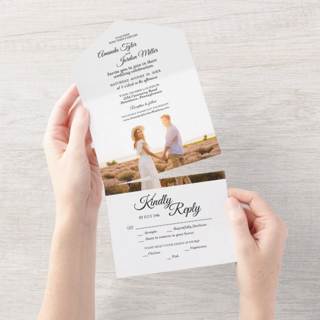 Einfache Schwarz-weiße Kalligrafie Foto Hochzeit All In One Einladung (Abreißen)