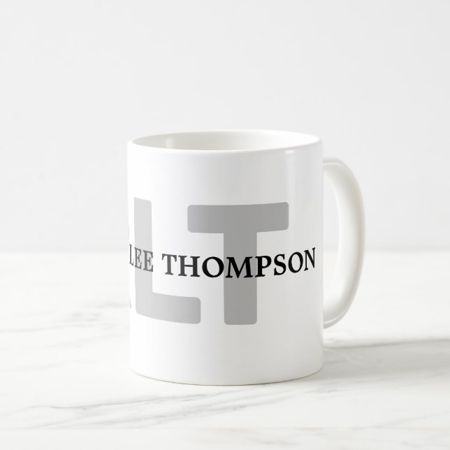 Einfache Schwarz-weiße Monogramm (Name+Initialen) Kaffeetasse (VorderseiteRechts)