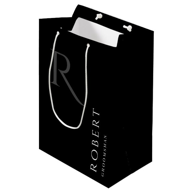 Einfache Schwarze Monogramm Personalisierte Trauze Mittlere Geschenktüte (Vorderseite Schrägansicht)