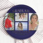 Einfache Script Multi Foto Grad Graduierungspartei Pappteller<br><div class="desc">Die Simple Script Multi Foto Grad Graduation Party beinhaltet vier Ihrer Lieblings-Fotos Ihrer Uni oder High School Absolventen mit dem eleganten,  modernen Goldkalligraphieskript "Graduate" Overlay. Personalisieren mit Namen,  Klasse und Schule oder Uni. Einfach,  stilvoll und elegant. Erstellt von ©Evco Studio www.zazzle.com/store/evcostudio</div>