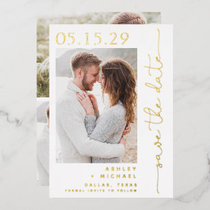 Einfache Skript-Typografie 4 Foto Save the Date Folieneinladung