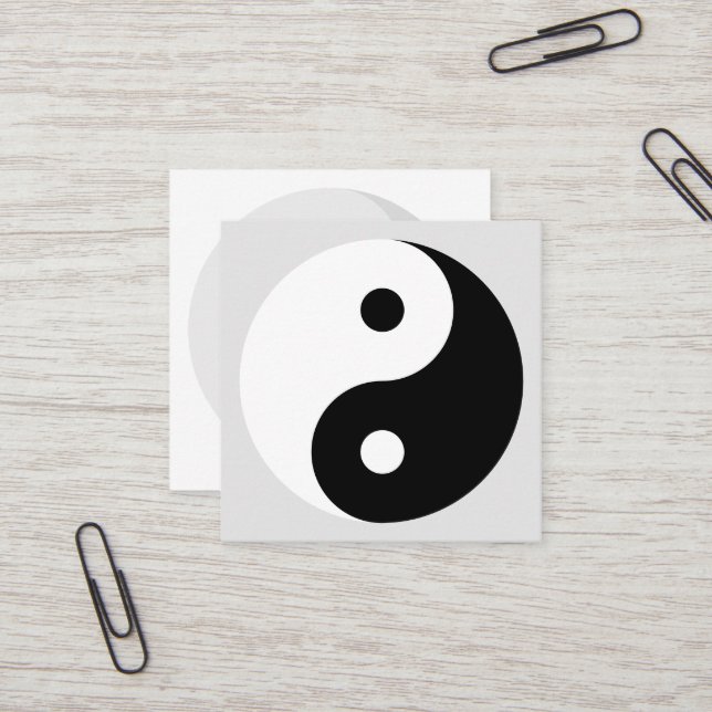 Einfache Square Yang Yang Logo Visitenkartenvorlag Quadratische Visitenkarte (Vorderseite/Rückseite Beispiel)