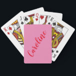 Einfache Trendrosa Rote Kalligrafie Personalisiert Spielkarten<br><div class="desc">Minimalistische kalligraphische Personalisierte Bezeichnung Karten spielen hell rosa und rot</div>