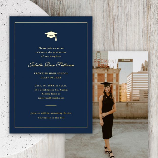 Einfache Typografie-Abschluss Folieneinladung (Elegant gold foil photo graduation invitations.)