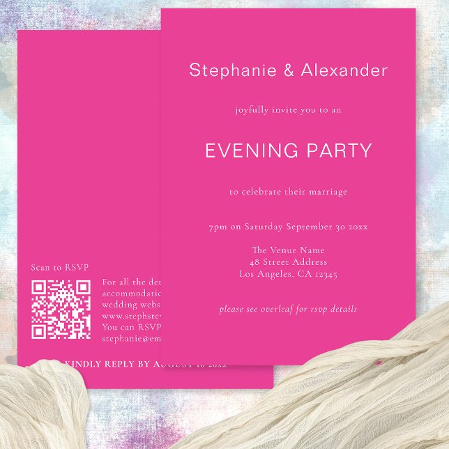 Einfache Typografie Hot Pink QR Wedding Party Einladung (Front and back view)