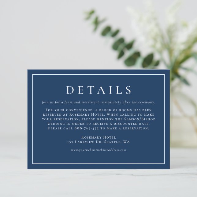 Einfache Typografie Navy-Formal-Hochzeitsdetails Begleitkarte (Stehend Vorderseite)
